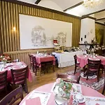 Hotel House Of Adam 4*