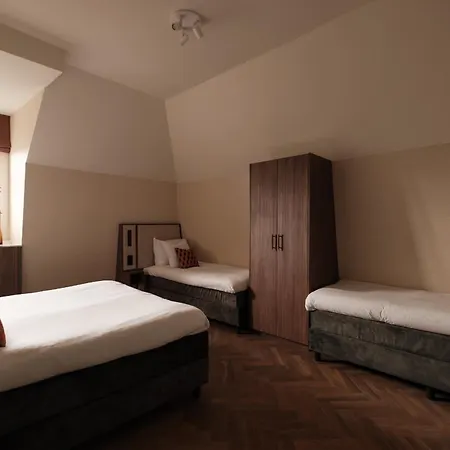 Hotel House Of Adam 4*