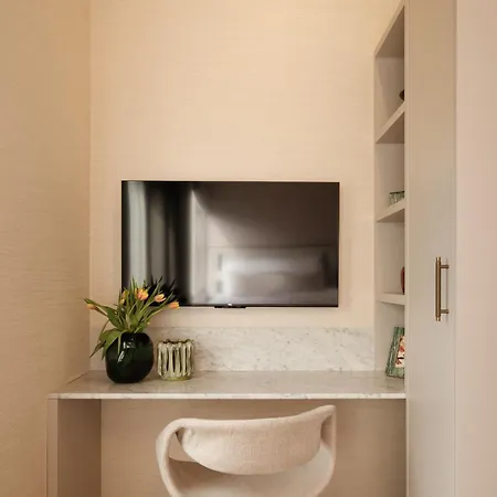 Hotel House Of Adam 4*