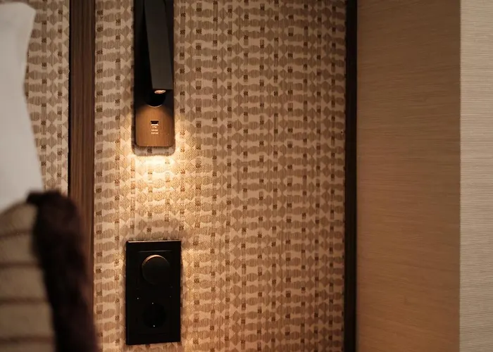 Hotel House Of Adam 4*