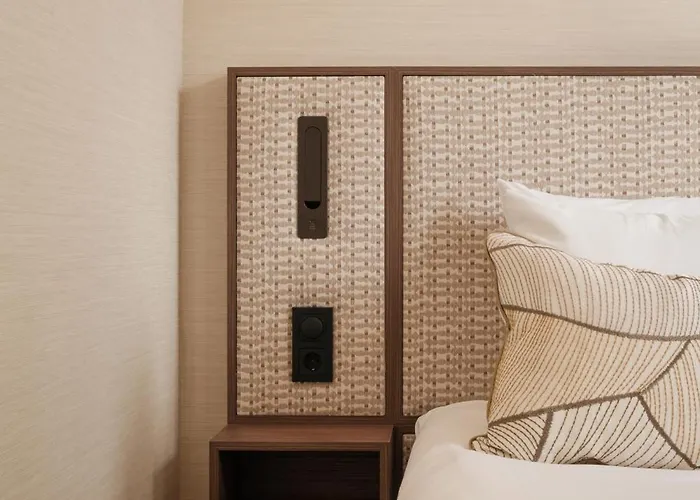 Hotel House Of Adam 4*